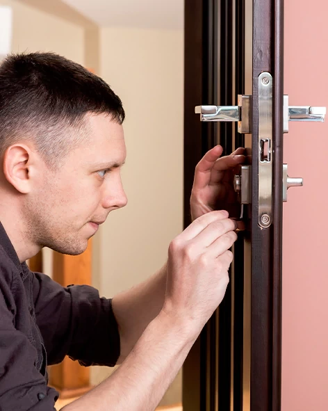 : Professional Locksmith For Commercial And Residential Locksmith Services in Fowler, CA