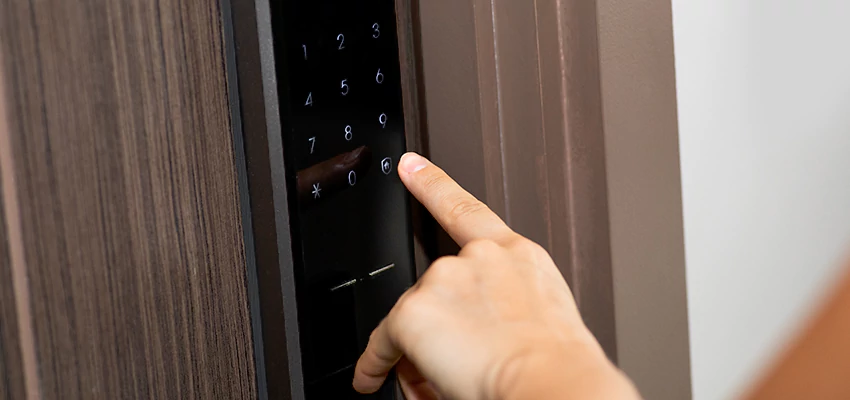 Smart Electric Locks Replacement Services in Fowler, CA