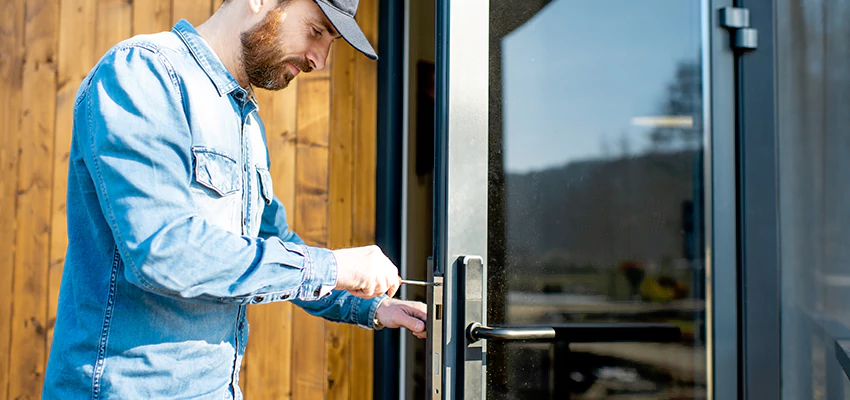 Frameless Glass Storefront Door Locks Replacement in Fowler, CA