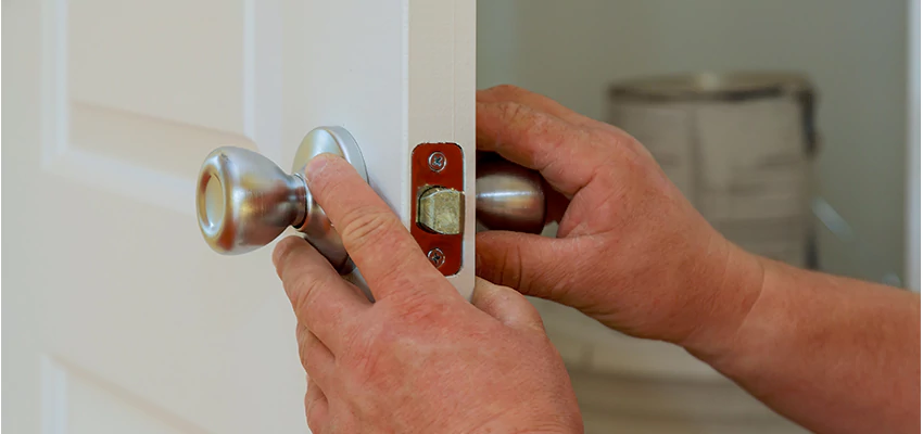 AAA Locksmiths For lock Replacement in Fowler, California